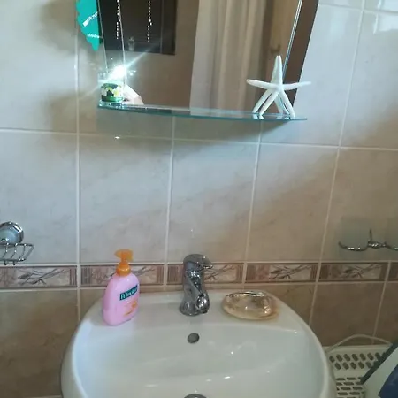 Holly 게스트하우스 *