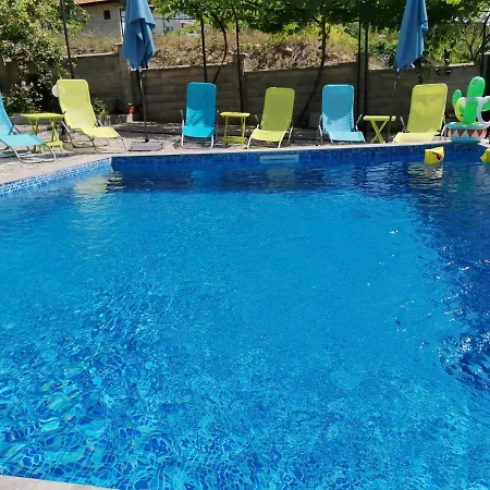 Holly 게스트하우스