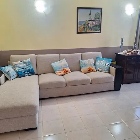 Holly 게스트하우스 *