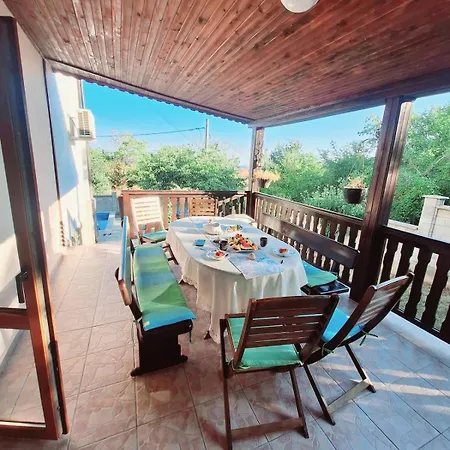 게스트하우스 Holly