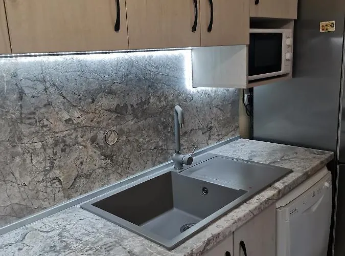 Πανσιόν Holly *