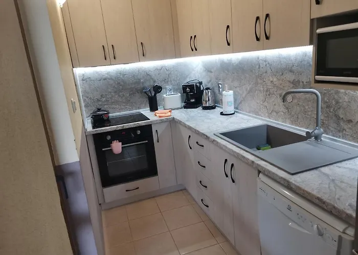 Holly Πανσιόν Μπαλτσίκ